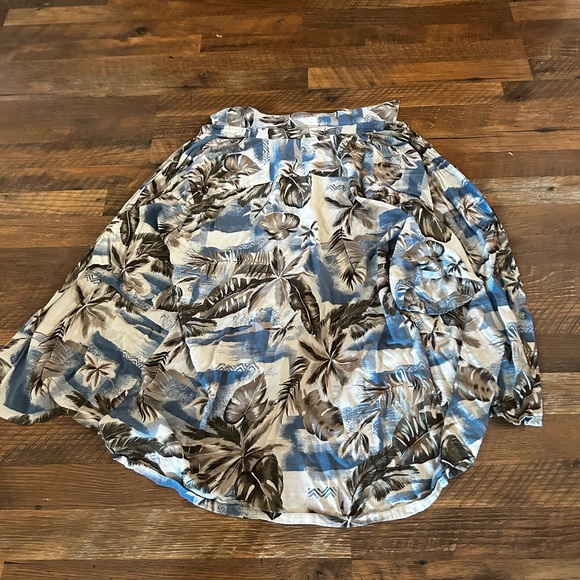 Hawaiian Shirt - Picture 2 of 2